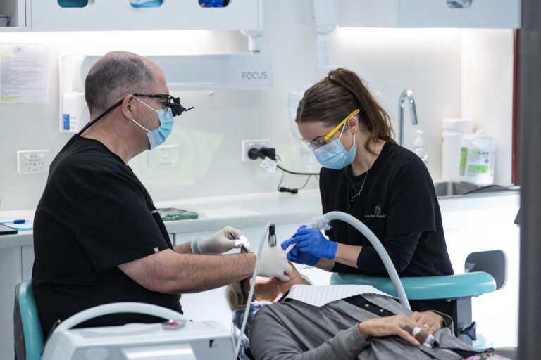 teeth cleaning in geelong with a geelong dentist at Geelong Dental Centre